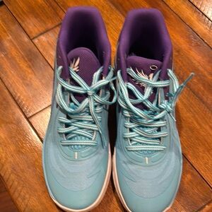 Men’s Aqua and Purple Athletic Shoes